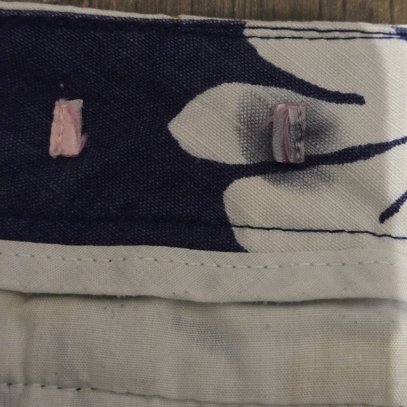 Lilly Pulitzer The Original Resort Fit Bright Navy Look Lady Daisy Capri Pants - Picture 7 of 13